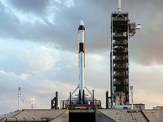 SpaceX launches unmanned US space capsule to space station 