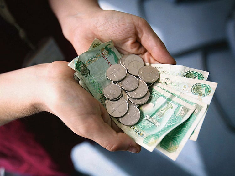 10 Dh Money