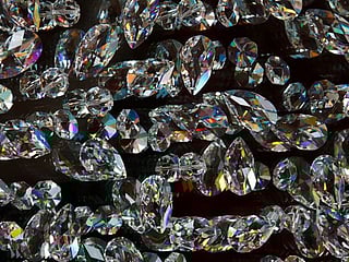 Japan police hunt stolen diamond worth $1.8 million