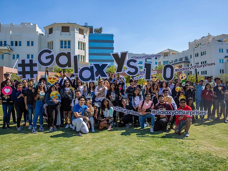 Galaxy S10 university takeover