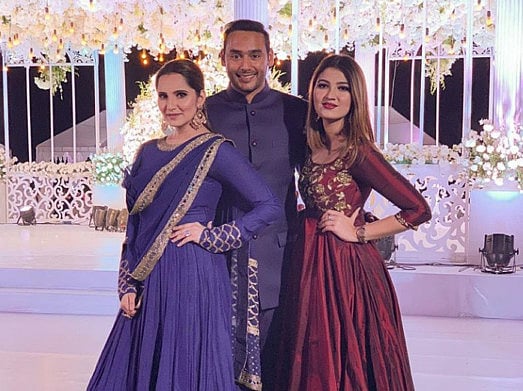 tab-Sania-Mirza-with-Asad-and-Anam-instagram-1552119161418