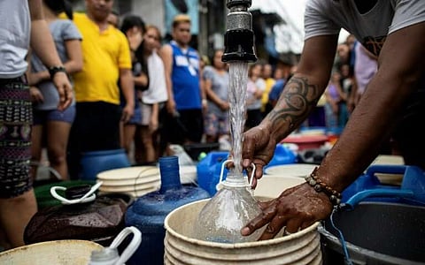 The shortages started hitting late last week, with some areas in eastern Manila seeing the supplies of water into their homes being completely cut off   Read more at: 
