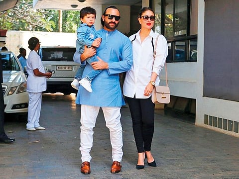  Saif Ali Khan with wife Kareena Kapoor Khan and son Taimur