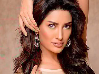 Mehwish Hayat and Reema Khan’s state awards cause controversy