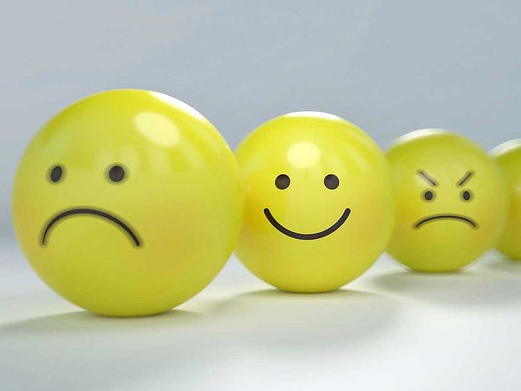 smiley-2979107_1920 happy generic