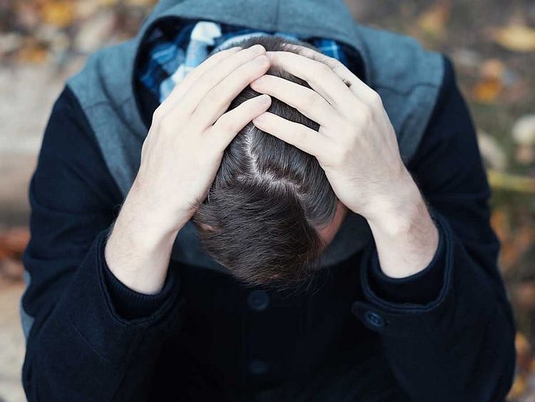 iStock-937846102 bad news sad grieving