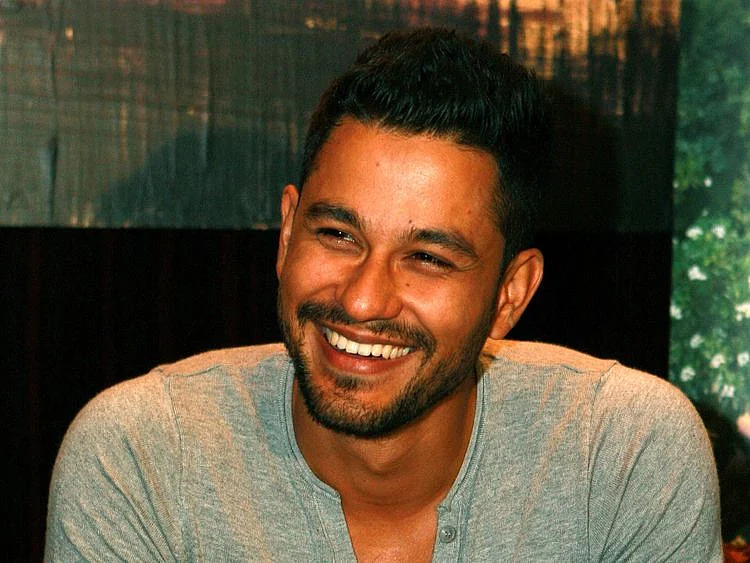 tab--KUNAL-KHEMU-1553160829430