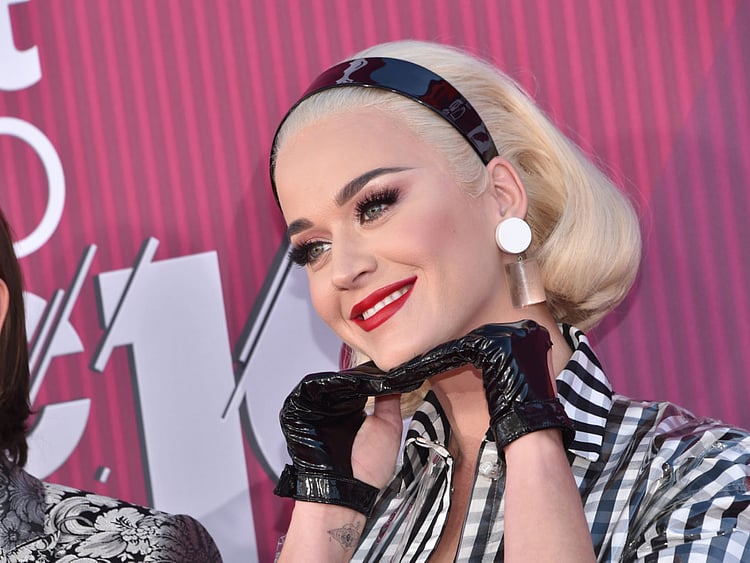 tab-Katy-Perry-1553151125219