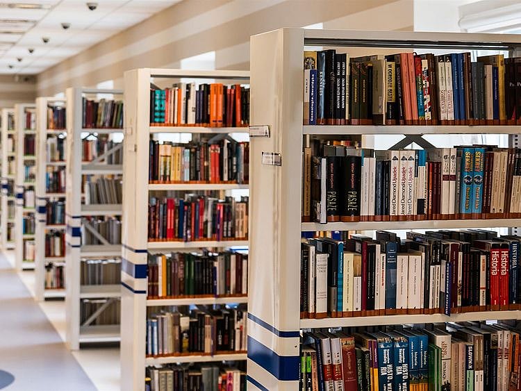 Bookshelf generic