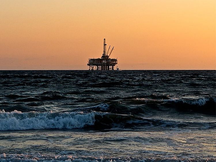 Oil rig