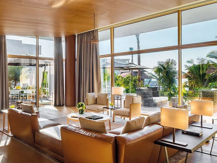 PW_190327_LUXURY2019_Bulgari_LivingRoom-(Read-Only)