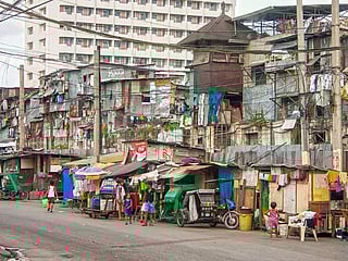 Economic boom lifts more people out of poverty in Philippines