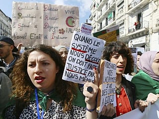 Algerians set for new protests after Bouteflika quit