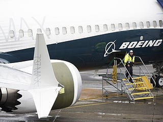 737 MAX crisis cost Boeing $1 billion