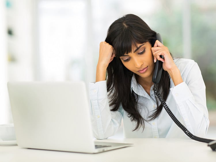 RDS-190408-INDIAN-GIRL-PHONE-1554737807255