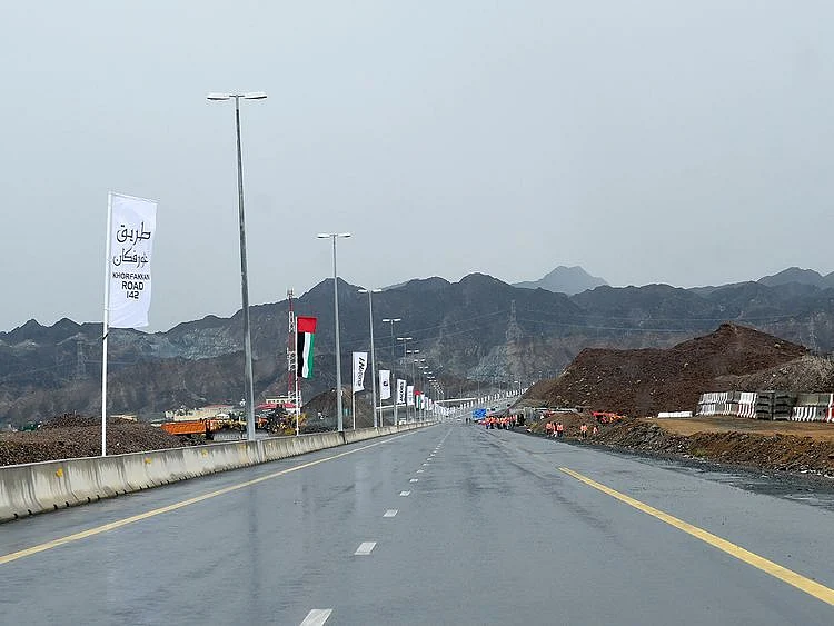 Sharjah-Khor Fakkan road