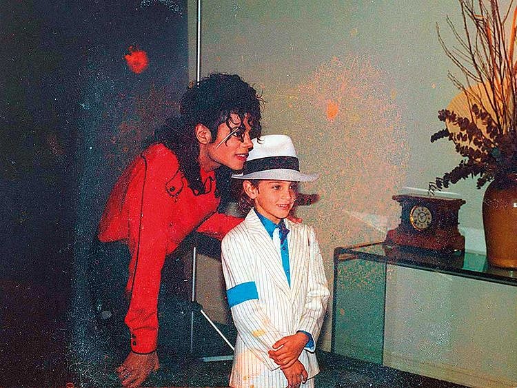 Michael-Jackson-and-Wade-Robson-in-Leaving-Neverland-(Read-Only)