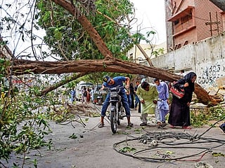 Farmers devastated after hail, rain damage crops in Pakistan
