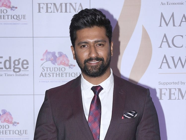 tab-Vicky-Kaushal-1555484950188