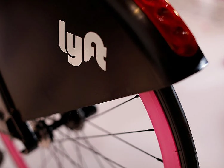 2019-04-14T224657Z_158796439_RC1D7F8FA300_RTRMADP_3_LYFT-BIKE-SHARE-(Read-Only)