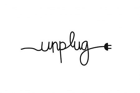 RDS_190419-SYM---Social-media-debate---unplug-1555603412885