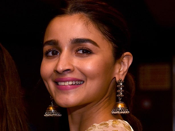 tab-Alia-1555571151785