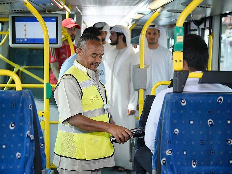 20190419_Dubai_Bus