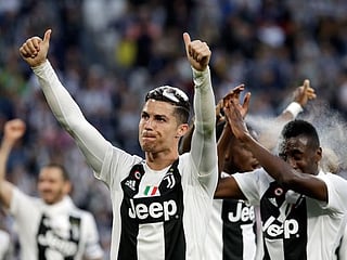 Juventus clinch eighth Serie A title in a row 
