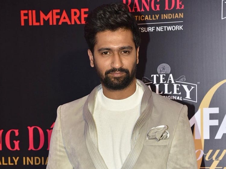 tab-Vicky-Kaushal88-1555834887229