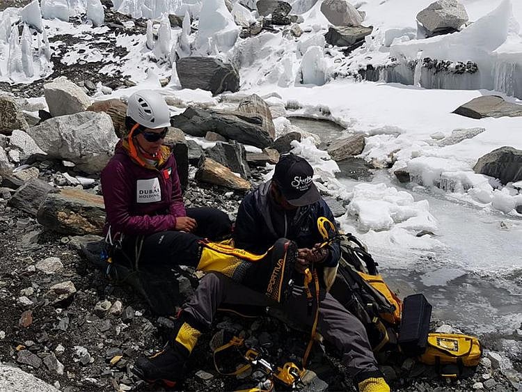 190423 khadija everest