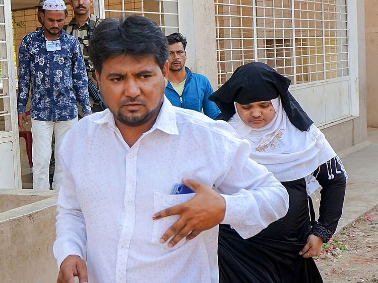 Bilkis Bano and her husband Yakub Rasool