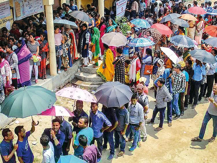 Voters wait in long queues