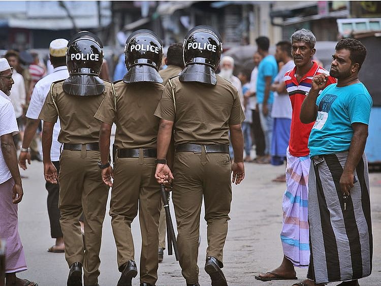 190427 Sri Lanka police