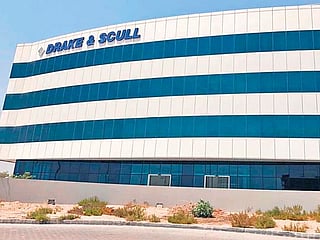 Drake & Scull International's chairman resigns 

