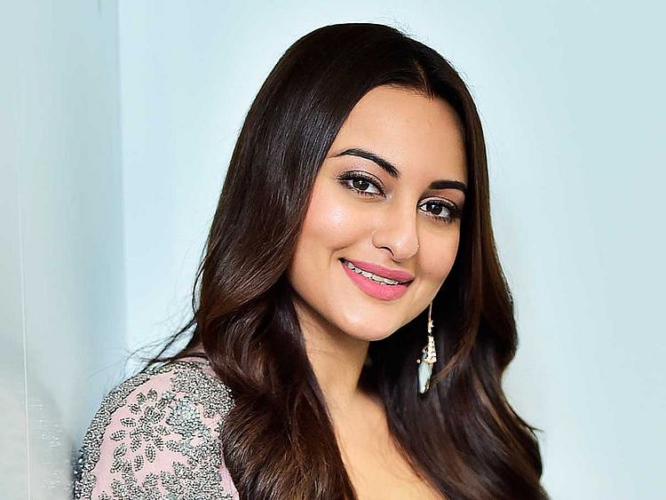 190501 Sonakshi Sinha