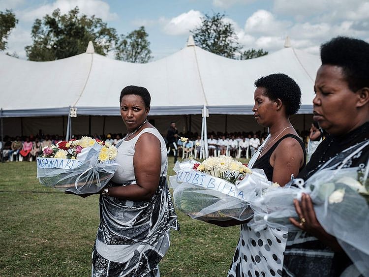 190504 mass funeral Rwanda