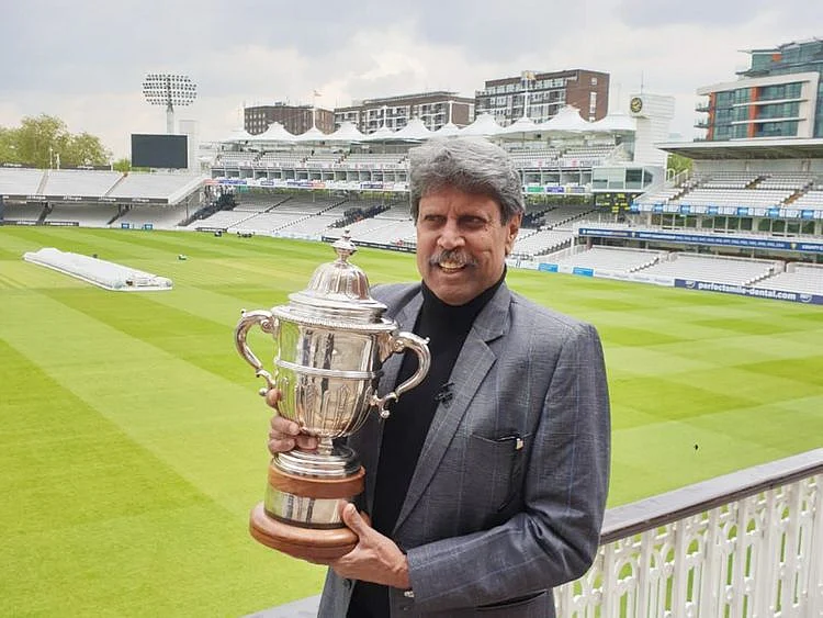 Kapil Dev poses with the Prudential World Cup