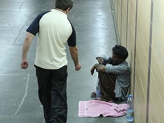 Don’t fall for beggars online and on streets, police tell people