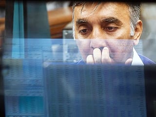 Pakistan growth to hit eight-year low as IMF bailout looms