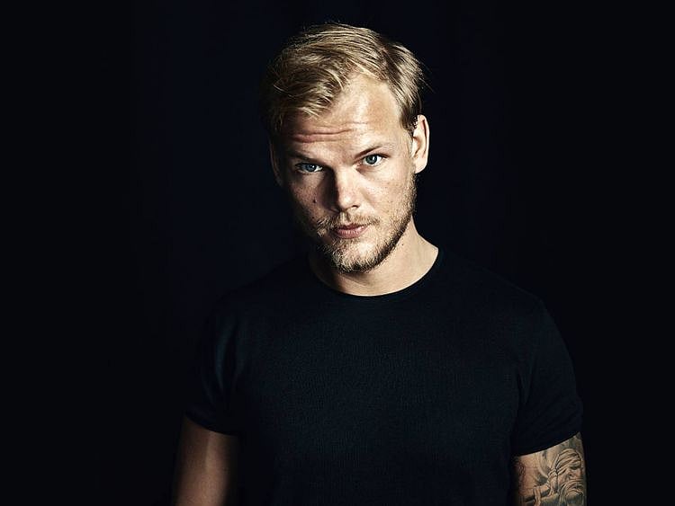Avicii-1557561523156