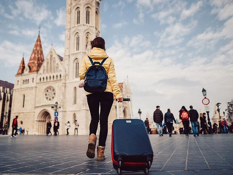 solo travel genric
