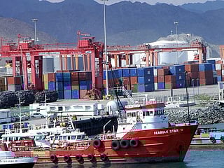 Fujairah denies port explosion 