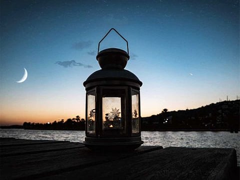The first day of Eid Al Fitr ultimately depends on the observation of the moon by he moonshighting committee.