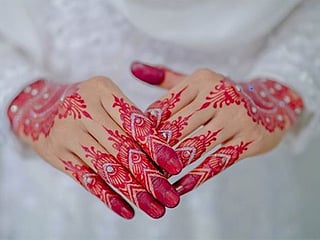 Beware of harmful coloured henna in UAE