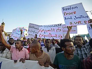 Sudan army: protesters agree on 3-year transition