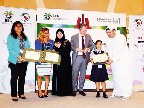 Participants in the EEG’s 13th edition of Environmental Drawing Competition being honoured.
