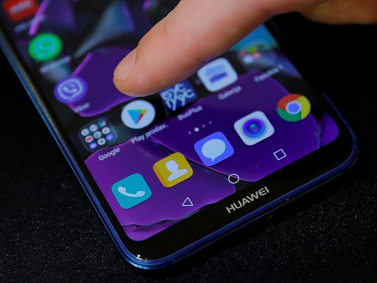 2019-05-20T131327Z_1564884541_RC14847C7880_RTRMADP_3_HUAWEI-TECH-USA-ANDROID-(Read-Only)