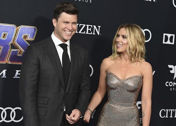 tab Scarlett Johansson and Colin Jost-1558343758478