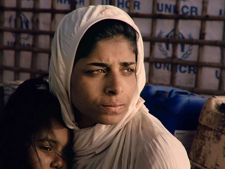 NAT 190522 UNHCR - Amina story-1558521443863