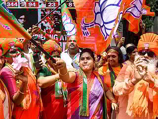 Pictures: Indian PM Modi on course for victory